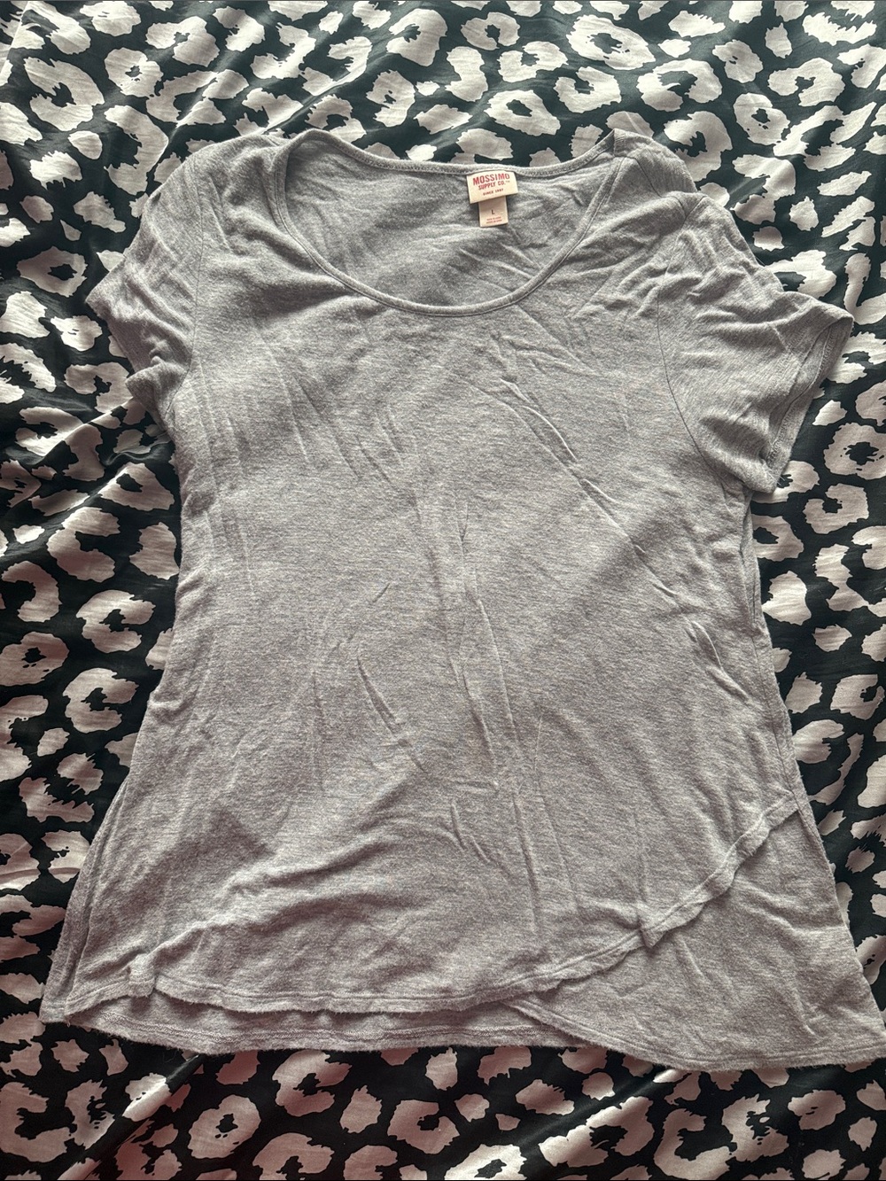 Mossimo Supply Co. Light Gray Scoop Neck Short Sleeve Tee